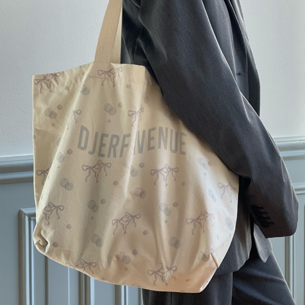 Djerf Avenue Tote Bag Bubble Bliss